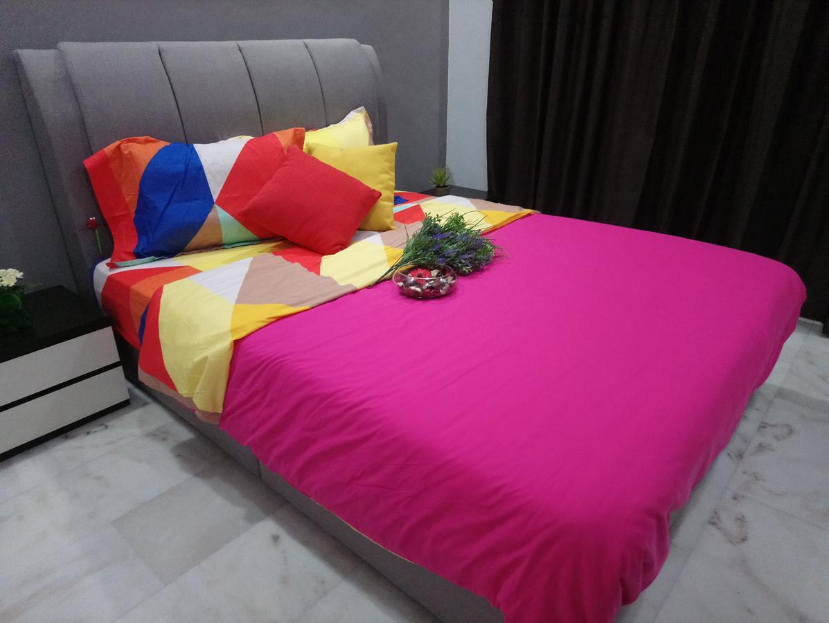 Jb Homestay Bukit Indah Wifi Ciq Mall Legoland Free Parking Johor Bahru Eksteriør billede